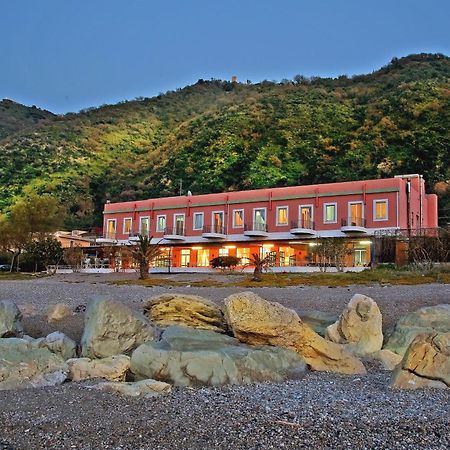 Hotel Ristorante La Scogliera - Nuova Gestione Piraino Exteriér fotografie