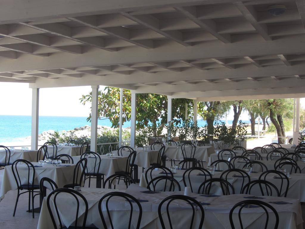 Hotel Ristorante La Scogliera - Nuova Gestione Piraino Exteriér fotografie