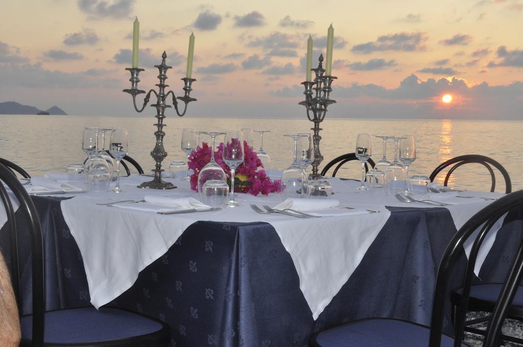 Hotel Ristorante La Scogliera - Nuova Gestione Piraino Exteriér fotografie