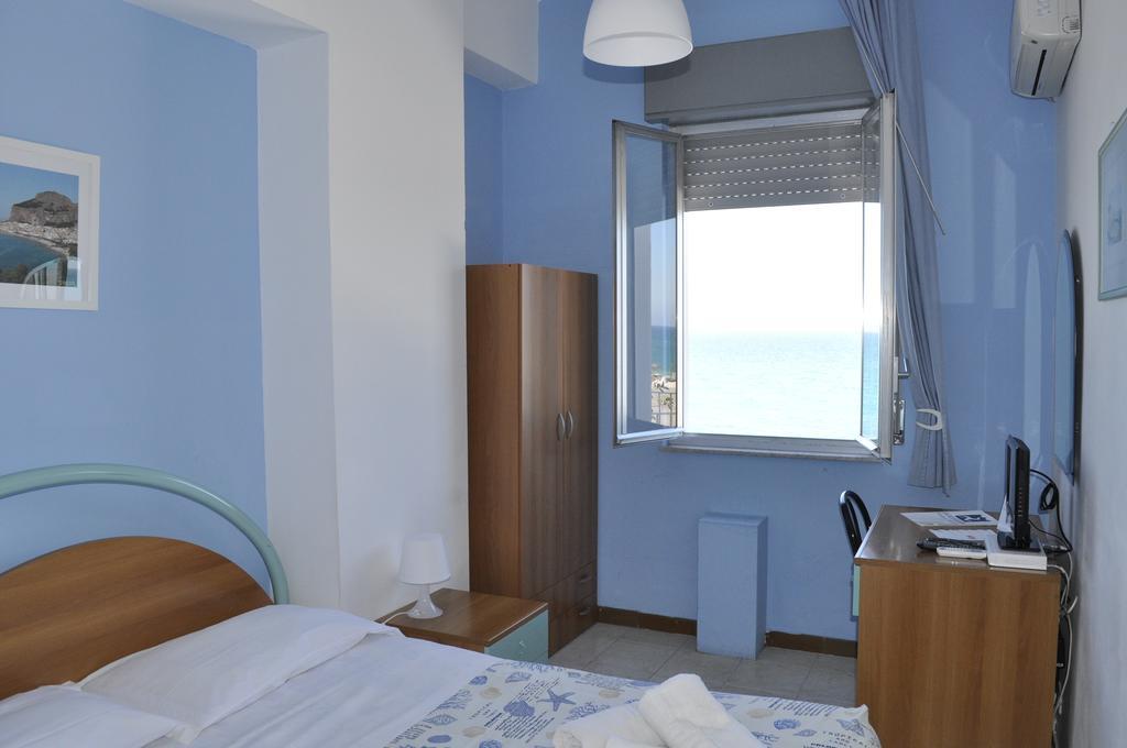 Hotel Ristorante La Scogliera - Nuova Gestione Piraino Exteriér fotografie