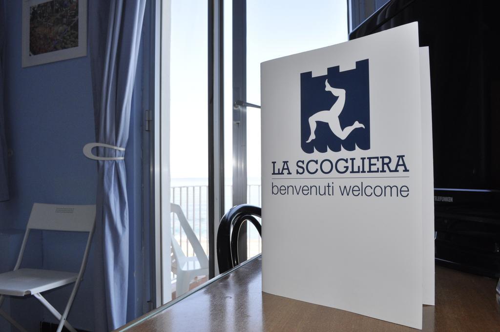 Hotel Ristorante La Scogliera - Nuova Gestione Piraino Exteriér fotografie