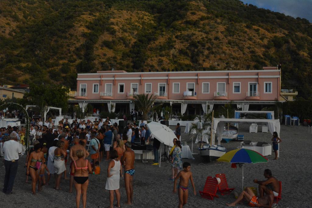 Hotel Ristorante La Scogliera - Nuova Gestione Piraino Exteriér fotografie