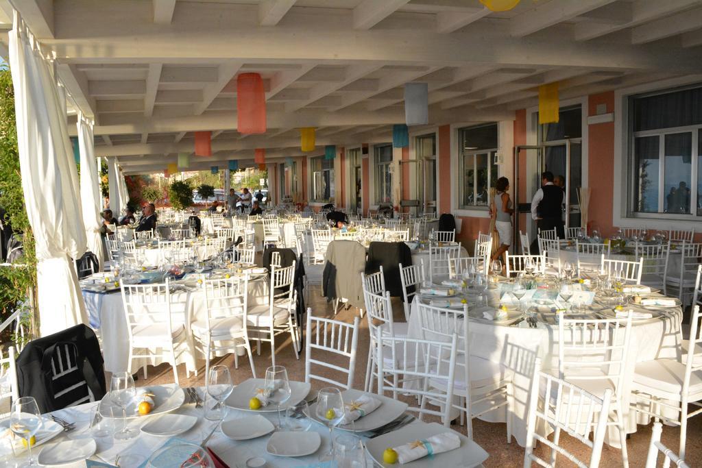 Hotel Ristorante La Scogliera - Nuova Gestione Piraino Exteriér fotografie