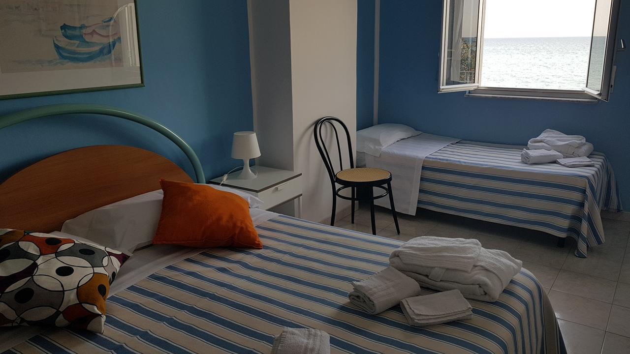 Hotel Ristorante La Scogliera - Nuova Gestione Piraino Exteriér fotografie